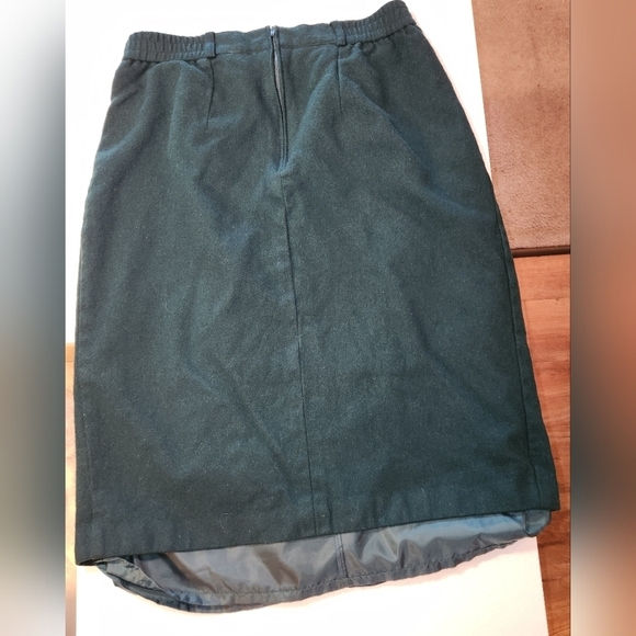 NORTON MCNAUGHTON Vintage Green 100% Wool Skirt - Picture 9 of 9